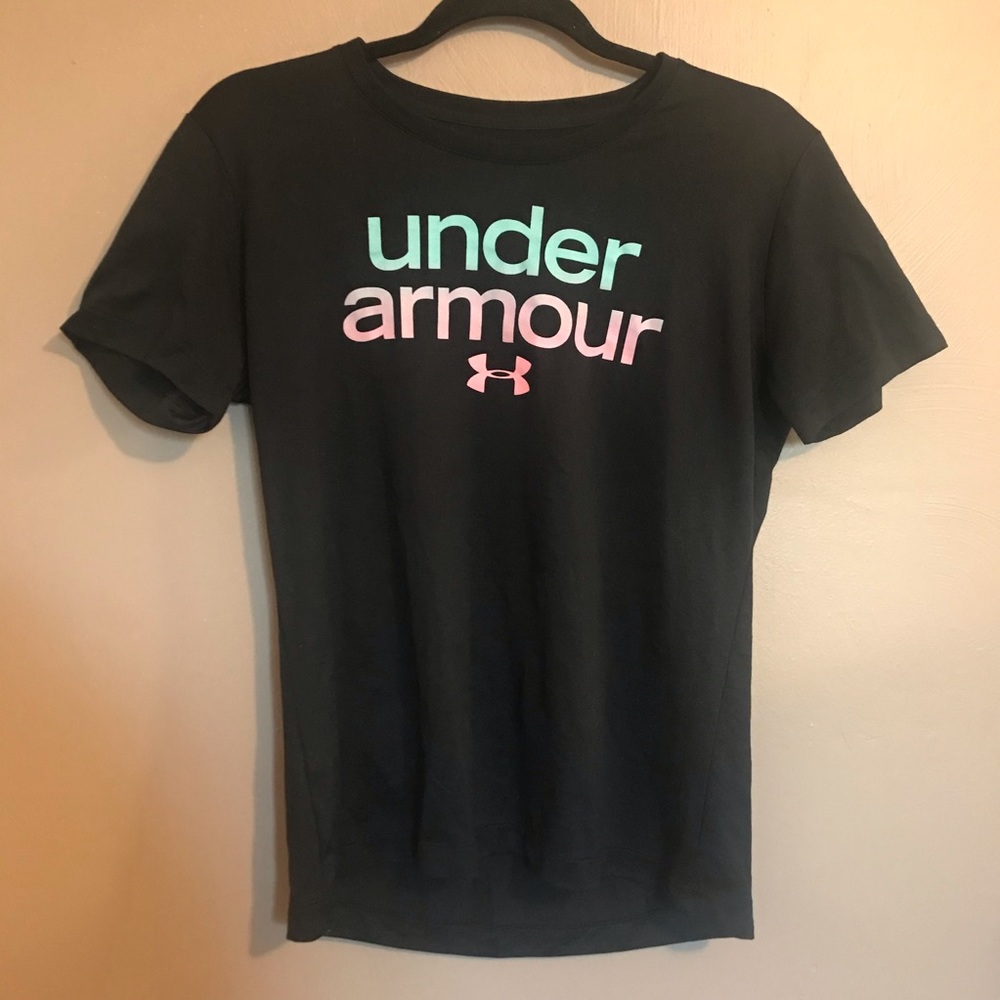 Semi-fitted under armour tee